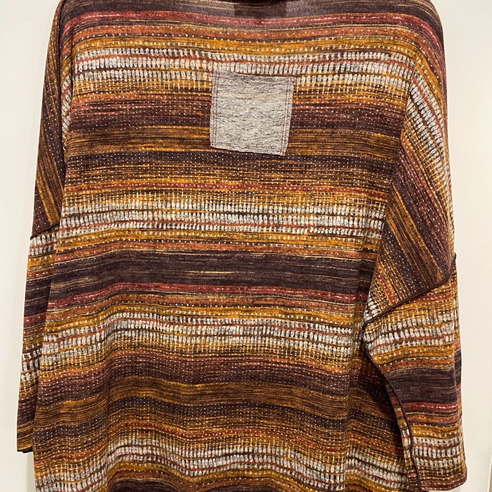 Oversized Tunic - Picture 2 of 3